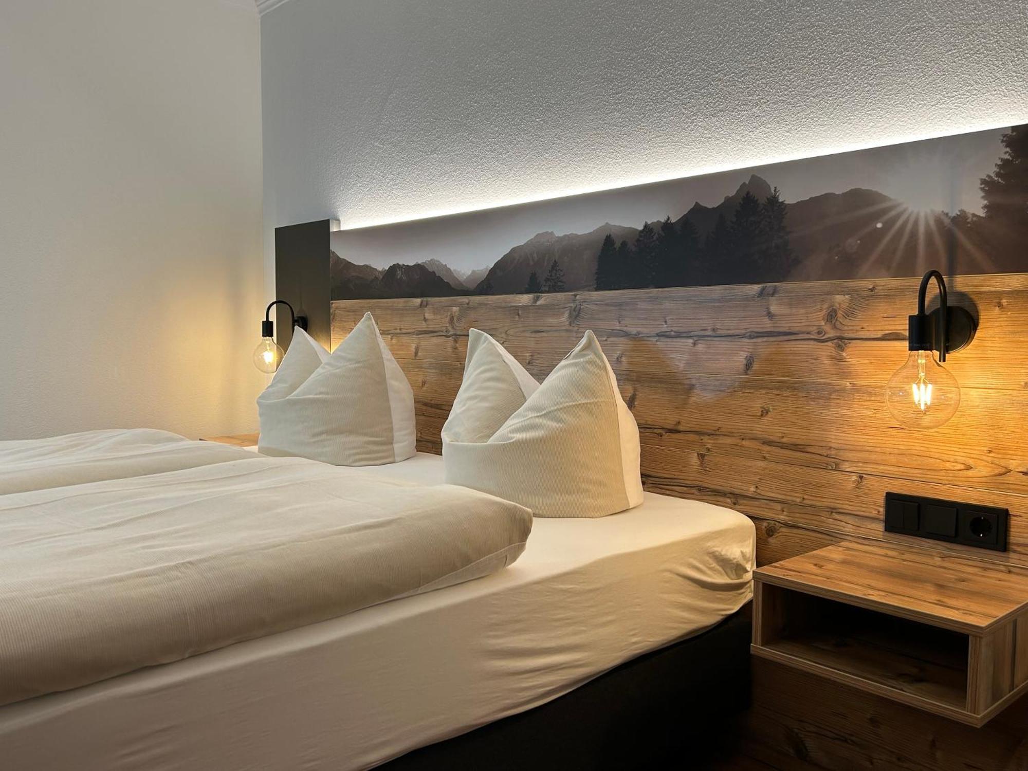 Alpenhof Hotel 4*